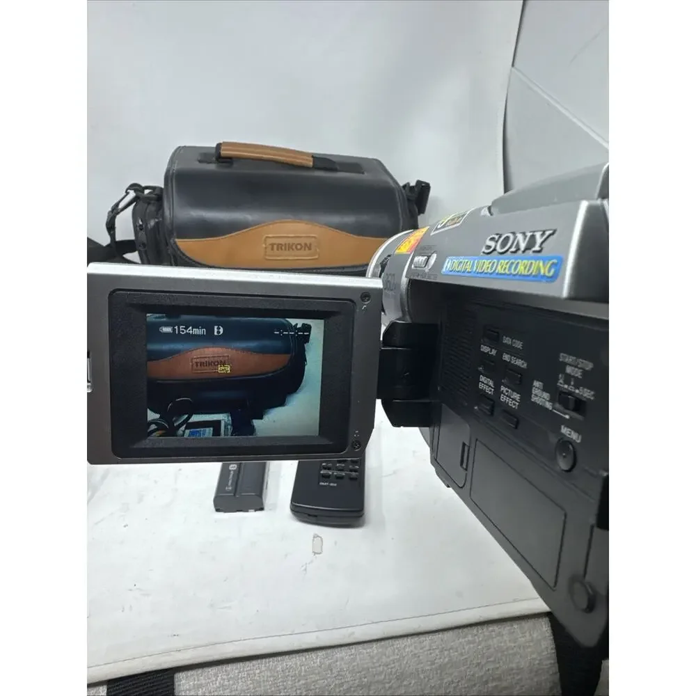 Sony Handycam DCR-TRV315 Digital 8 NTSC Camcorder with Nightshot Tested Bundle